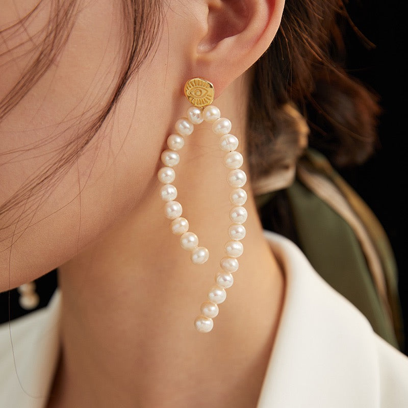 Long Natural Pearl Earrings (single) E0701