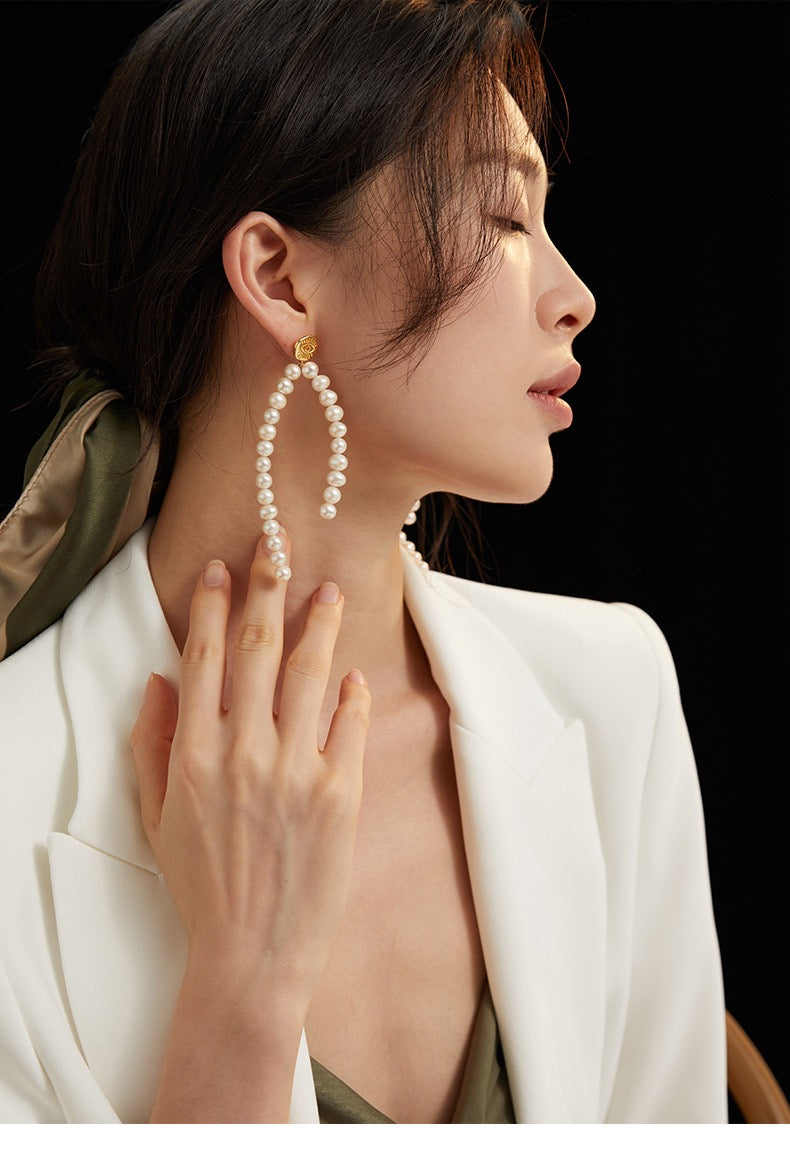 Long Natural Pearl Earrings (single) E0701