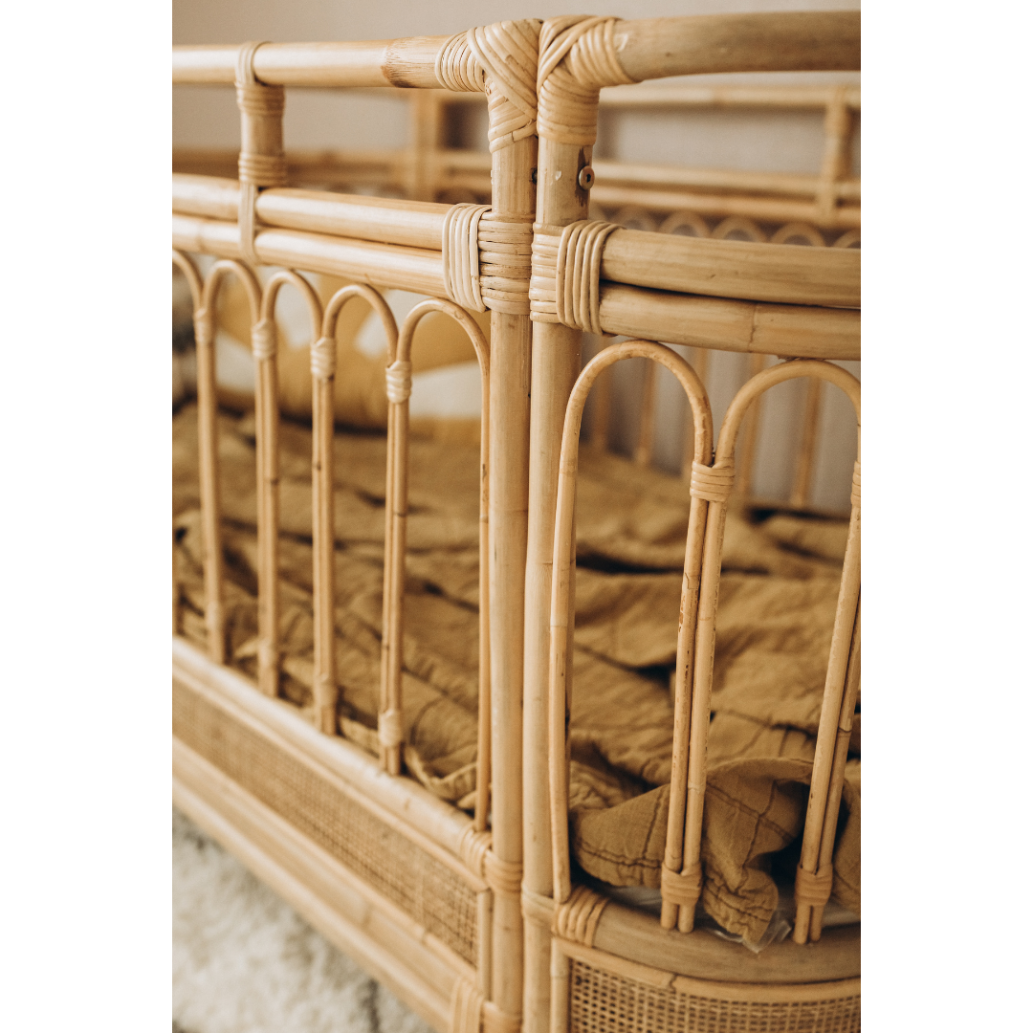 Natura Arya Rattan Baby Cot