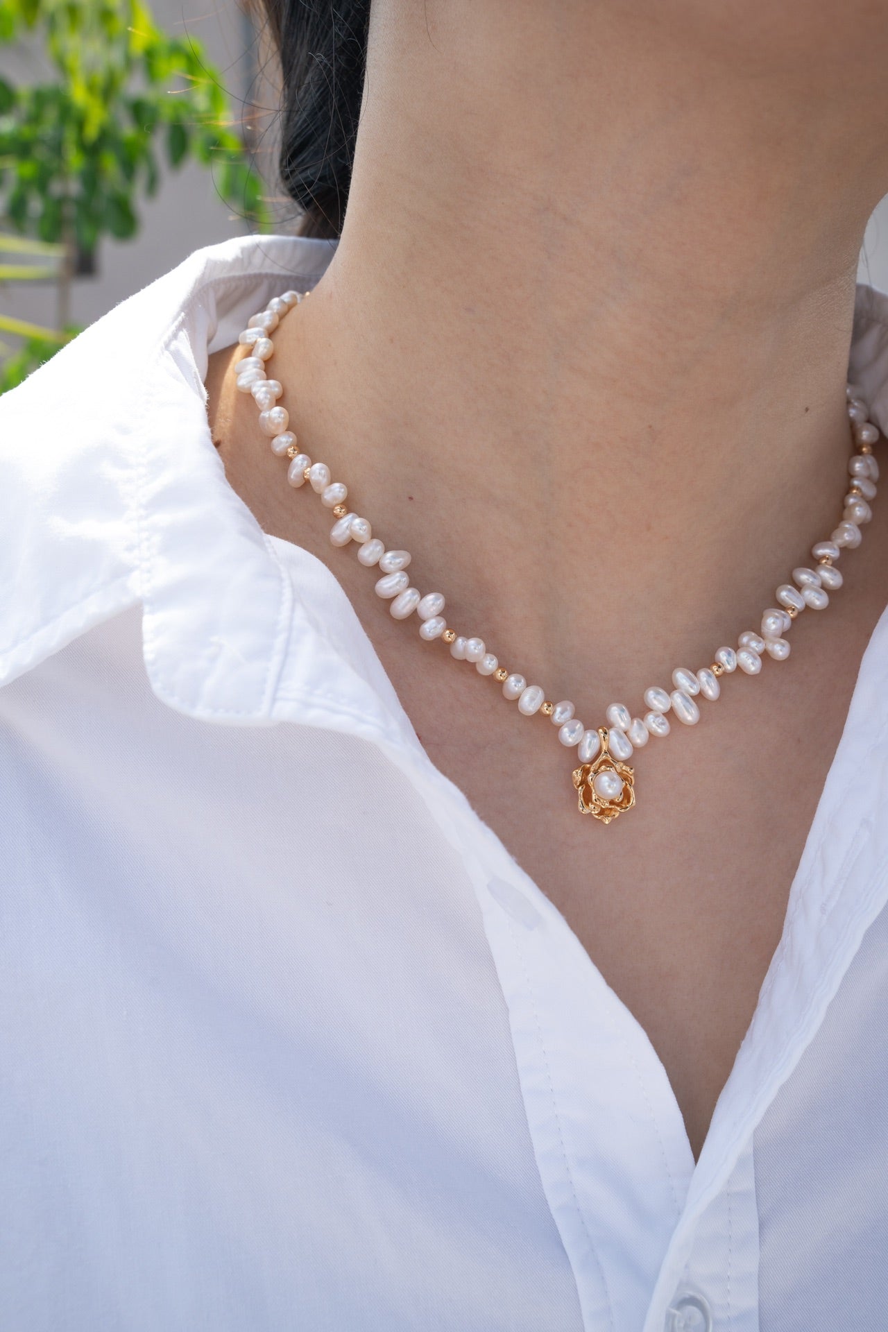 Camellia Vintage Pearl Necklace