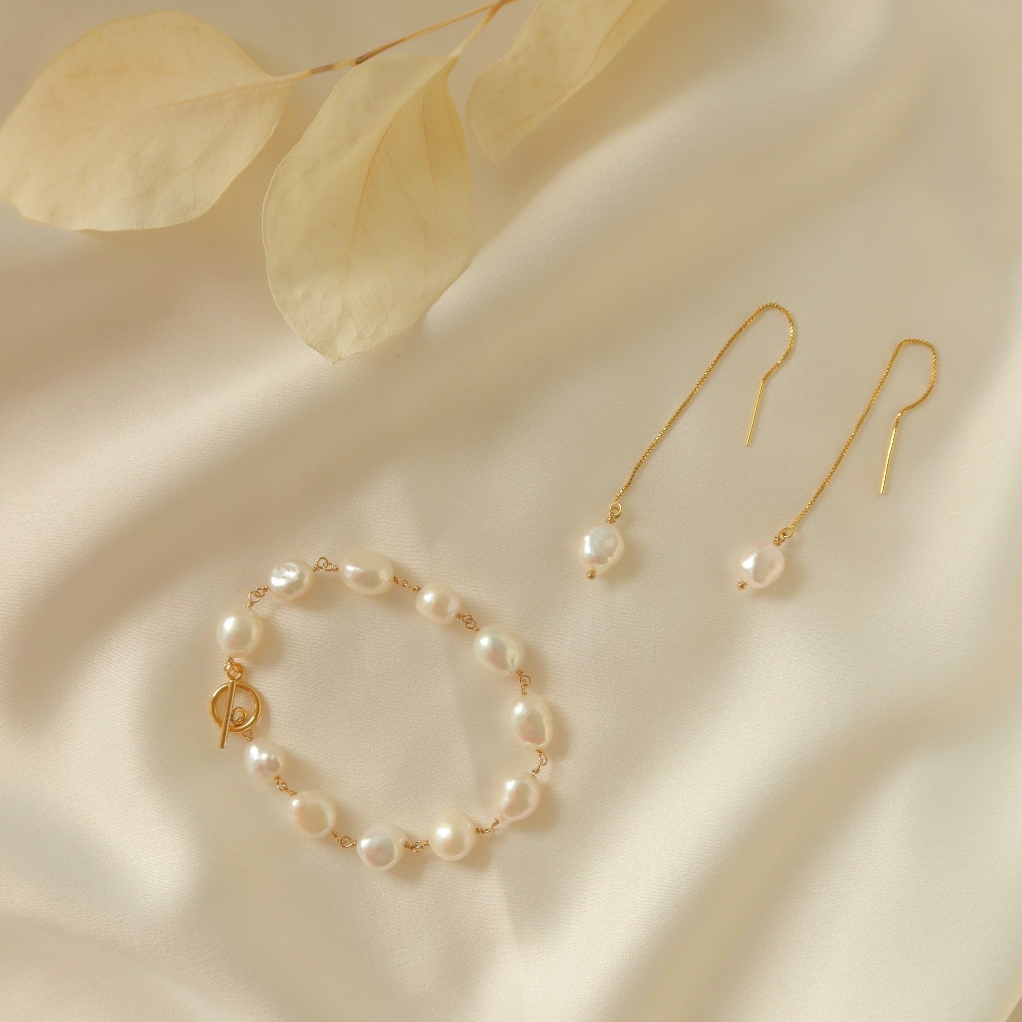 Cécile Pearl Threader Earrings