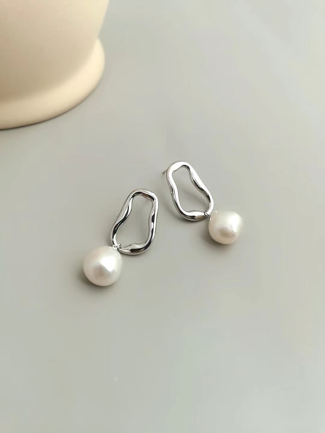 Baroque Shaped Pearl Earrings E0687