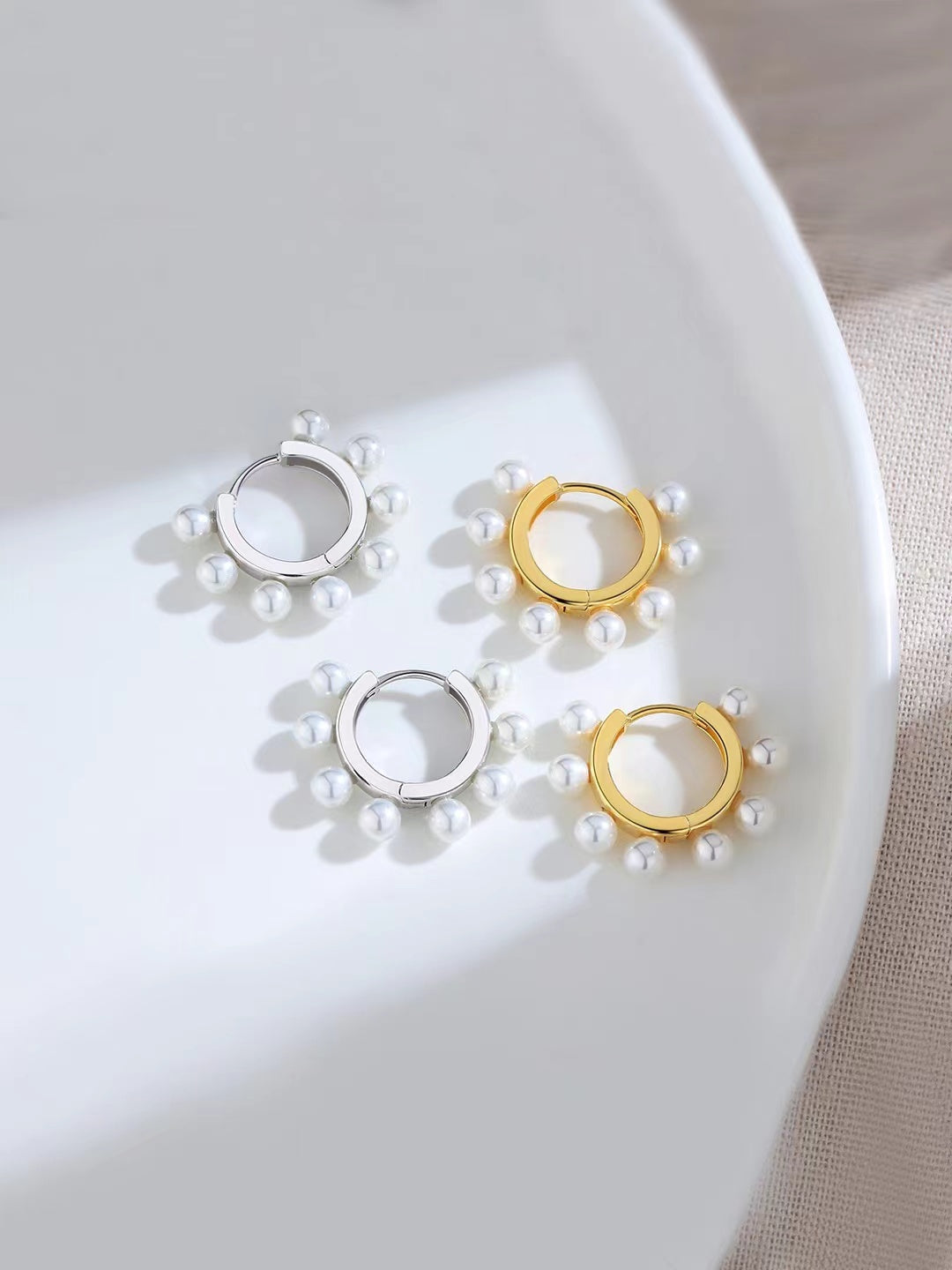 Shell Pearls Garland Hoop E0597